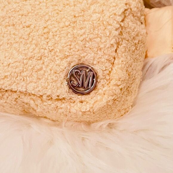 Steve Madden Sherpa Waist Bag - Picture 3 of 5